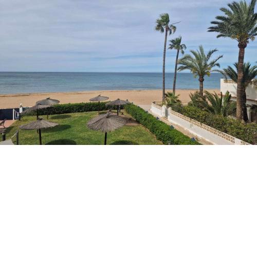 V5 Apartamento con vistas al mar en residencial