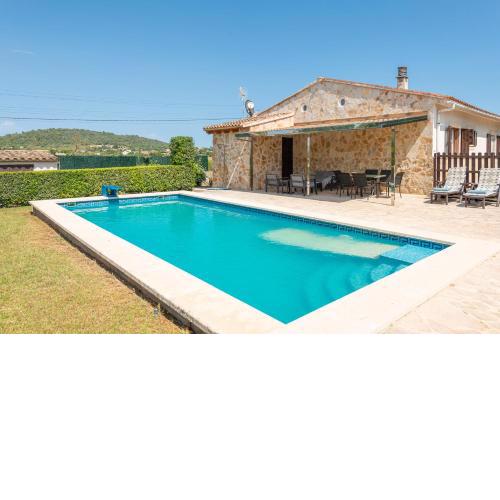 Vacaciones ideales en Villa Fernando con piscina!