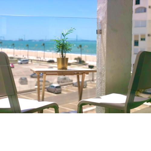 Valdelagrana vistas al mar, piscinas primera linea cadiz