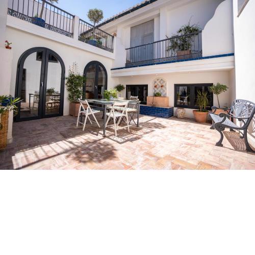 Valencia Luxury Guest House