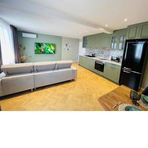 Varna Top Center Luxury Apartment