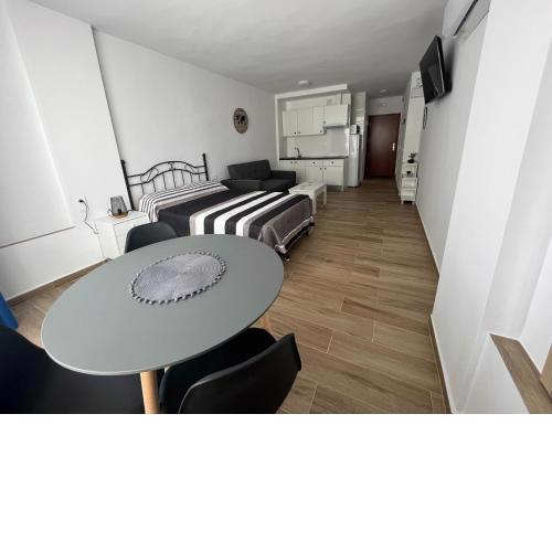 VER621 - Estudio con vistas al mar, Wifi, Piscina, Centro a 100 metros, Playa a 600 metros