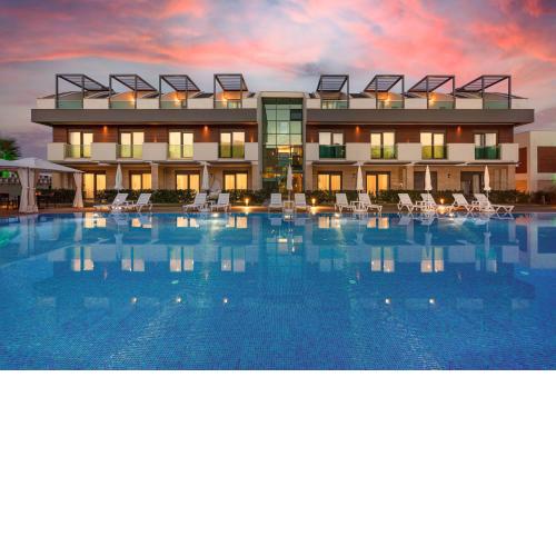 Veranda Suites