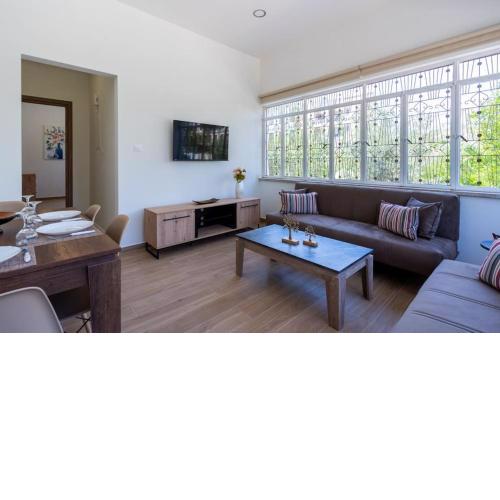 Verdant 1-Bedroom Apartment in Larnaca