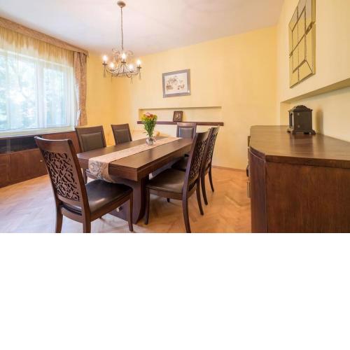 Very Central & Aristocratic 2 Bedroom Apartment with Air conditioning