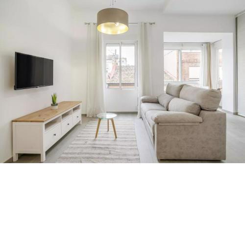 Very nice and modern flat, in Alicante Center