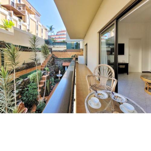 Victoria Apartment