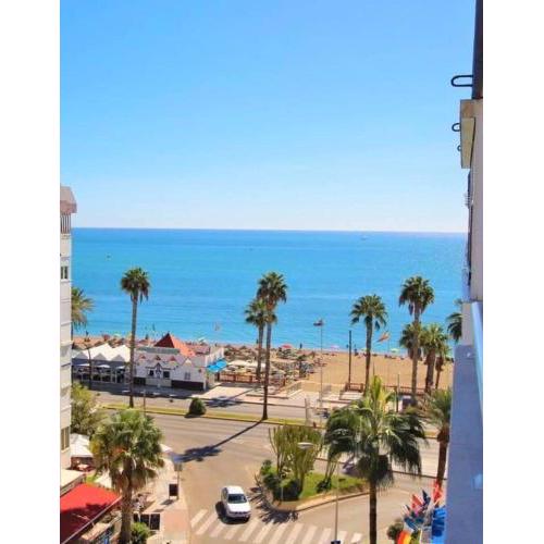 Victoria luxury beachfront apartment in Benalmadena Costa