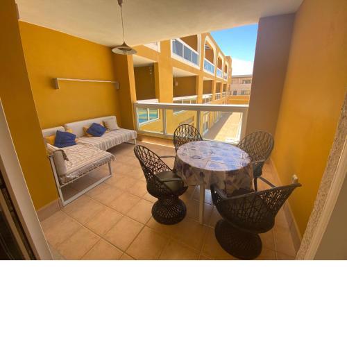 Vida Cotillo - No Stress Holidays