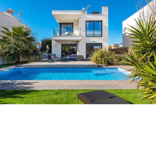 Villa 11 Oasis del Mare, 5min Strand, Wifi, Klima, Fußbodenheizung