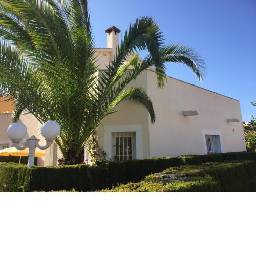 villa (3 bed and 2 bath) in the Oliva Nova Golf&Beach resort