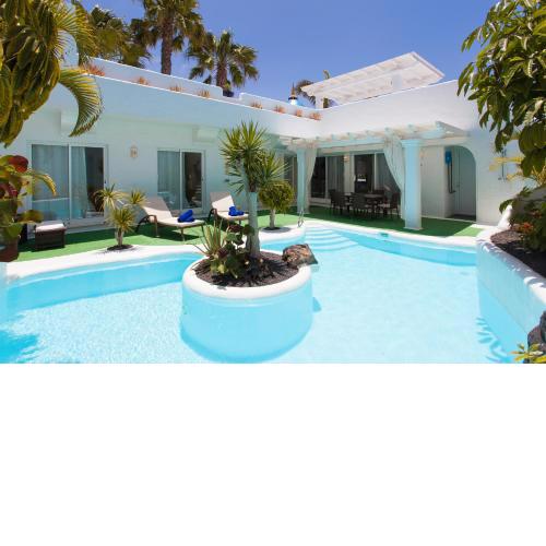 Villa 82
