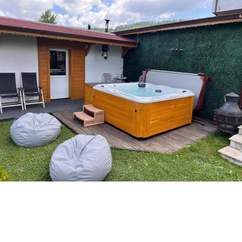 Villa ADELHEIDE - Spa, BBQ & Jacuzzi