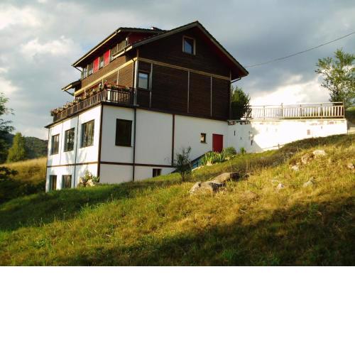 Villa AdiArt