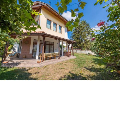 Villa ADORA