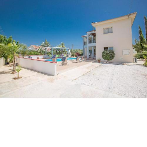 Villa Akefalo - Beautiful 3 Bedroom Protaras Villa with Private Pool - Close to Amenities