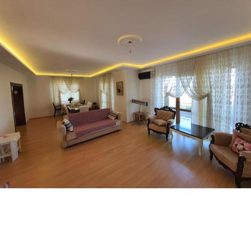 Villa Albayrak; Trabzon'da 4+1 Şık Villa