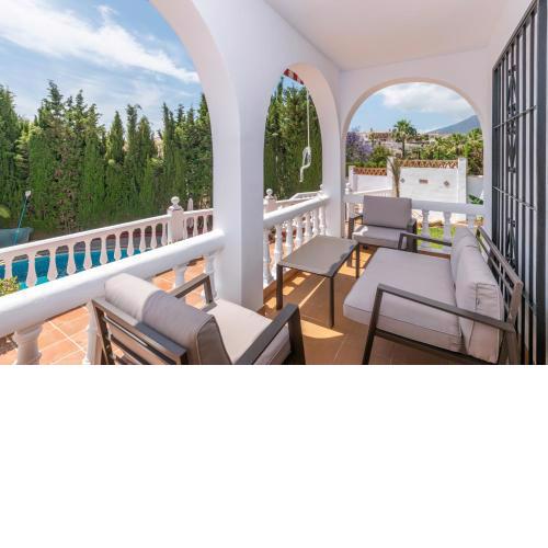 VILLA ALEGRIA Big terrace, private pool & parking