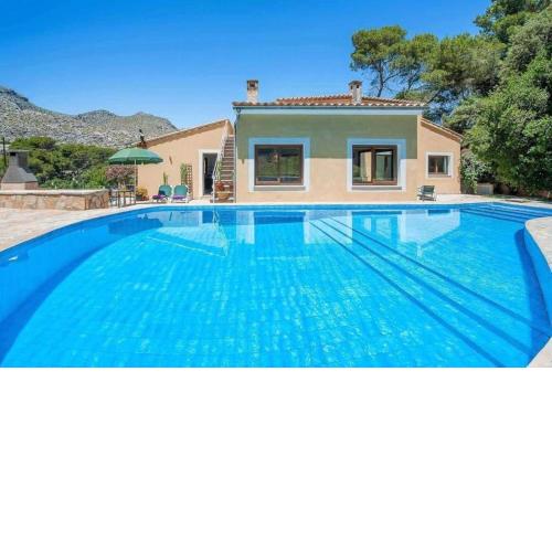 Villa Alexandria Cala San Vicente 300m from the beach