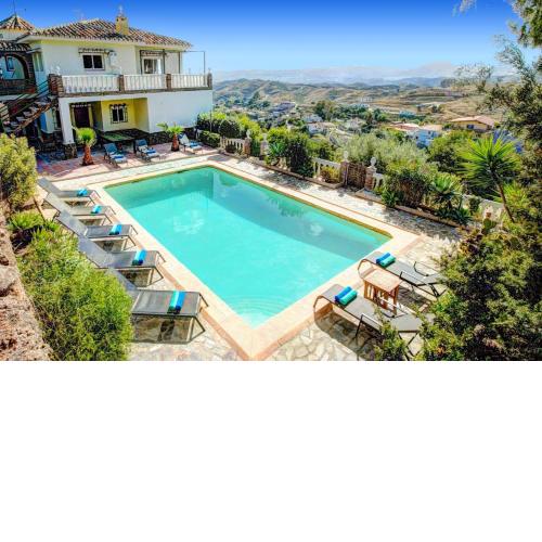 Villa Alqueria by Villa Plus