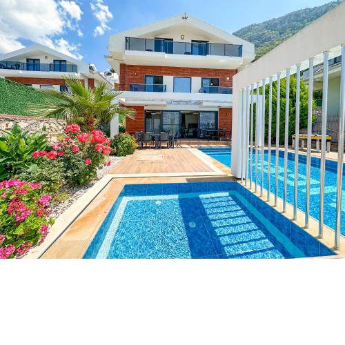 Villa Alya, spacious 4 bed villa with private pool