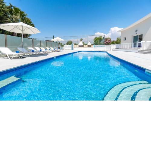 Villa Amelia by Ezoria Villas