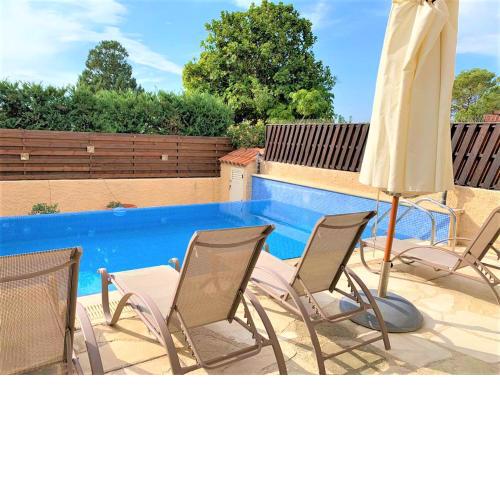 Villa Anastasia ,150 m to Coral Bay beach