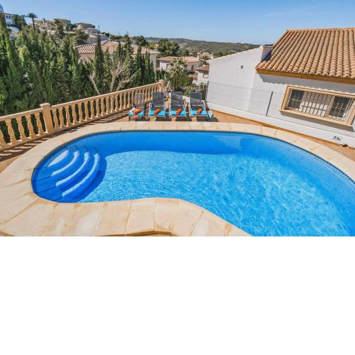 Villa Aneto by Villa Plus