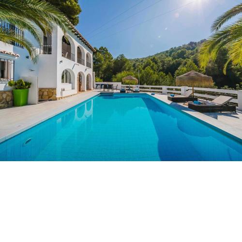 Villa Angeles Blanco by Villa Plus