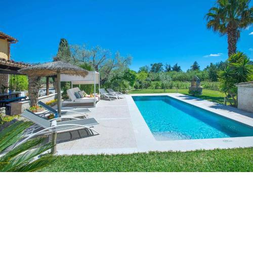 Villa Antonia by Vintage Travel