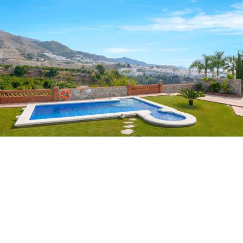 Villa Antonio Nerja by Ruralidays