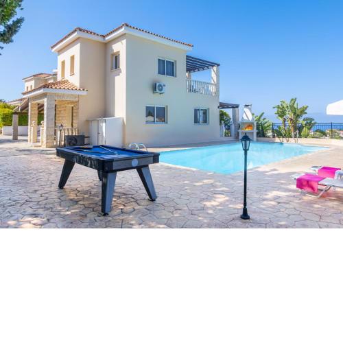 Villa Antria by Villa Plus