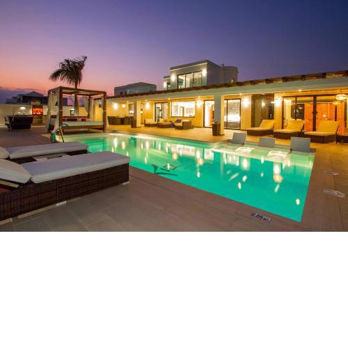Villa Anyaval