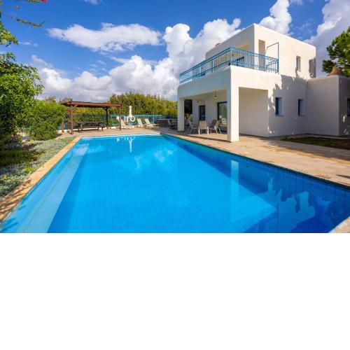 Villa Apollonas
