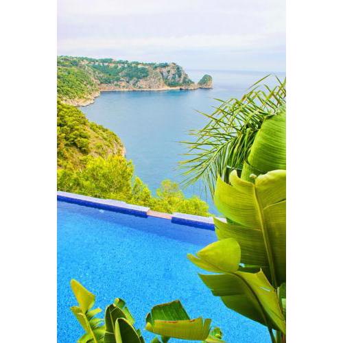 Villa Aqua