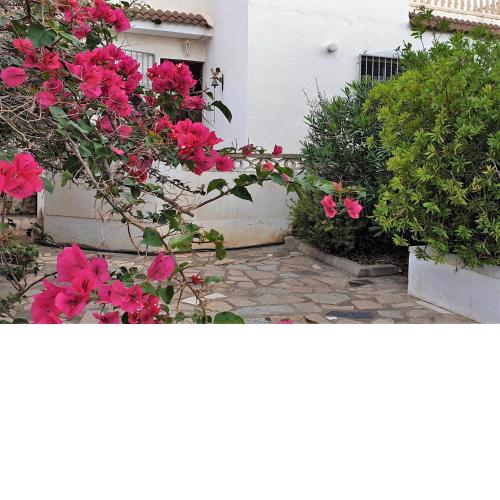 Villa Aquamarina 600 m vom Meer, Casa in Miami Platja, Ferienhaus mit Garten, WLAN, Garage, Terrasse, Grill
