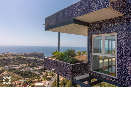 Villa Arenal by Abahana Villas