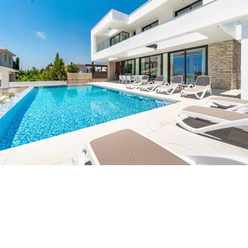 Villa Arsinoe by Ezoria Villas