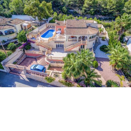 Villa Atlas by Villa Plus