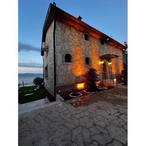 Villa Atroa Gölevi
