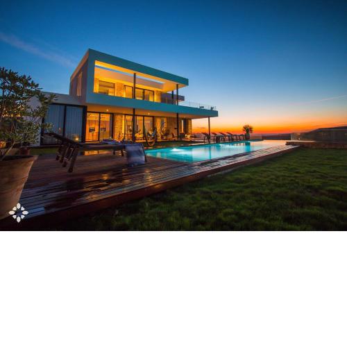 Villa Avalon by Abahana Luxe