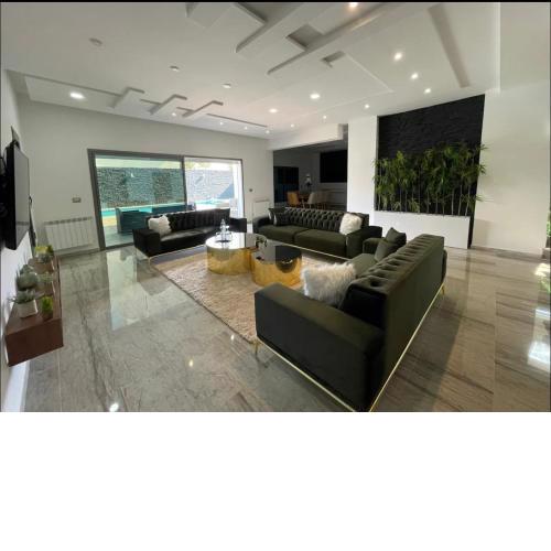 Villa avec piscine et Jacuzzi Tunis