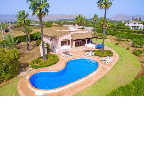 Villa Bauza by Villa Plus