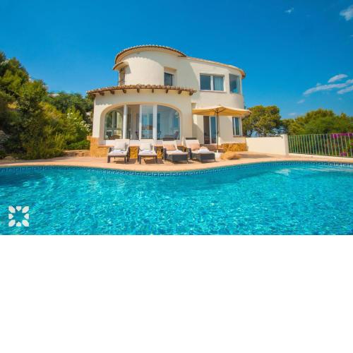 Villa Begonia by Abahana Villas
