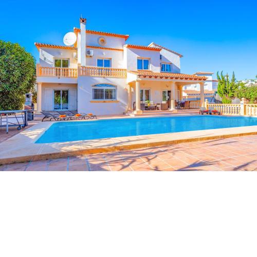 Villa Belinda by Villa Plus