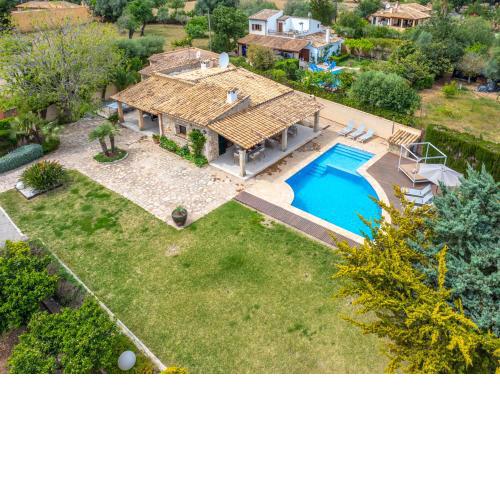 Villa Benvingut by Sealand Villas