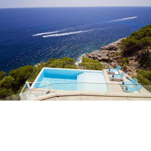 Villa Blanca Seafront MHM