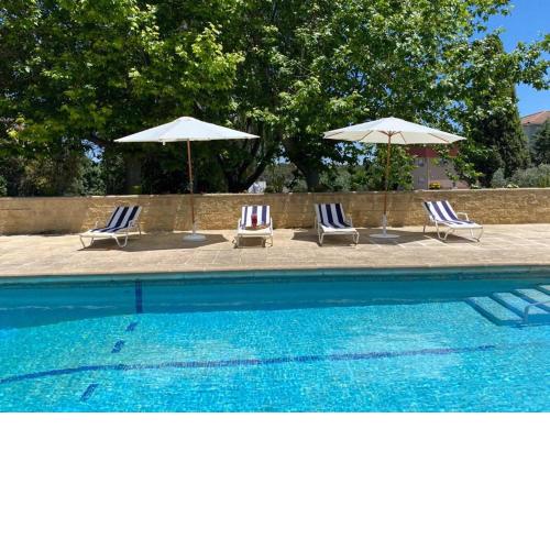 VILLA BLANCA