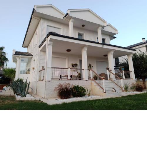 Villa Blue