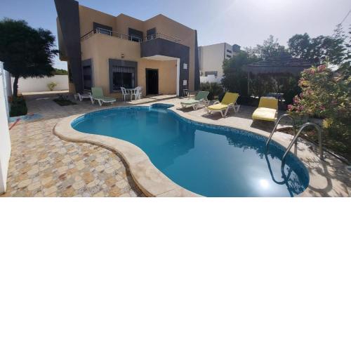 Villa Booling